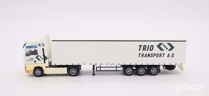 MAN lastvogn med sættevogn 'Trio Transport A/S'
