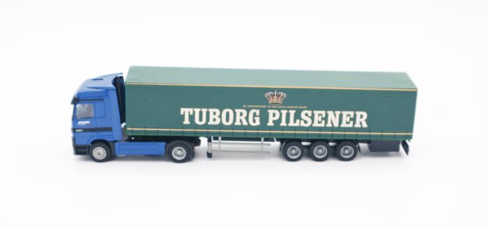 Mercedes lastvogn med sættevogn 'Tuborg Pilsener'
